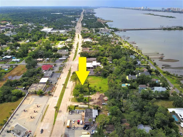 4491 Ridgewood Ave, Port Orange, FL 32127