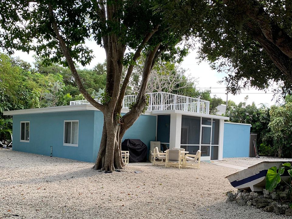 1st image of 120 Key Honey Ln