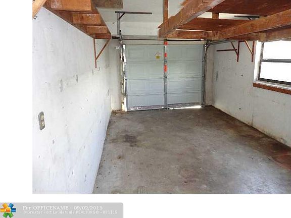 4th image of 2410 NE 2nd Ave