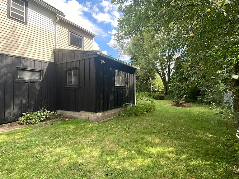 9918 Sandusky Ave — Photo 27