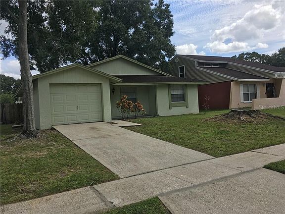 2nd image of 16141 Foxfire Dr