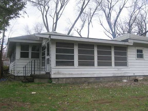 2nd image of 25 Glenwood Ave
