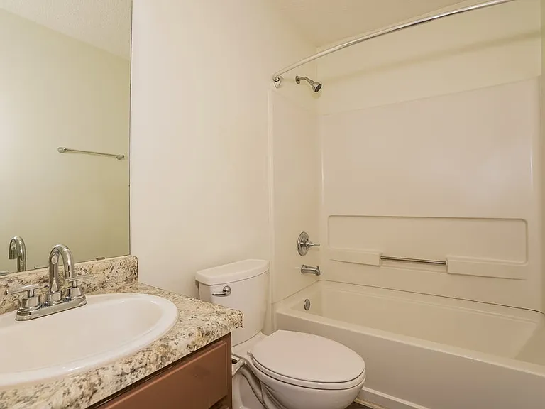 824 Summit Park Trl — Photo 14