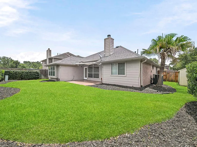 3907 Plum Hill Ln — Photo 25