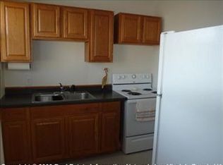 4 Gibson Rd, Hampton, VA 23669