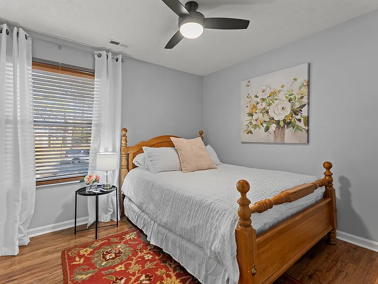 2321 Sierra Dr — Photo 16