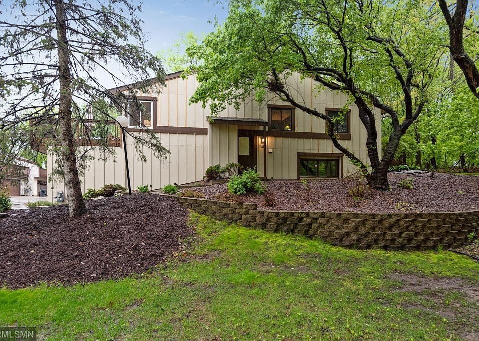 1st image of 258 River Woods Ln