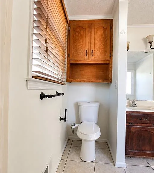818 Springlake Rd — Photo 45