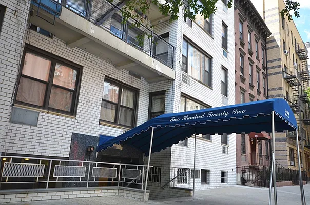 Rented by Corcoran | media 27