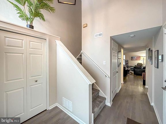 3rd image of 508 Ashton Cir