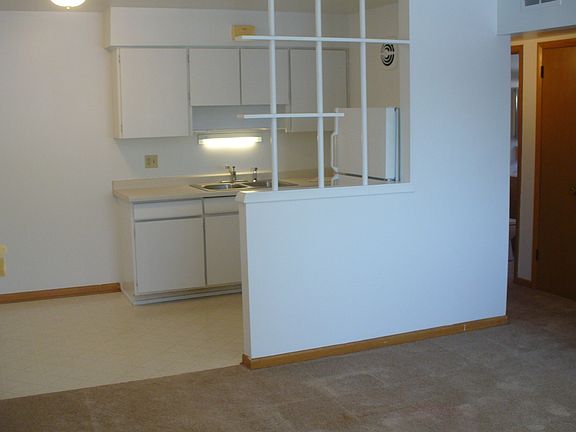 2nd image of 2070 W Warnimont Ave #11529458