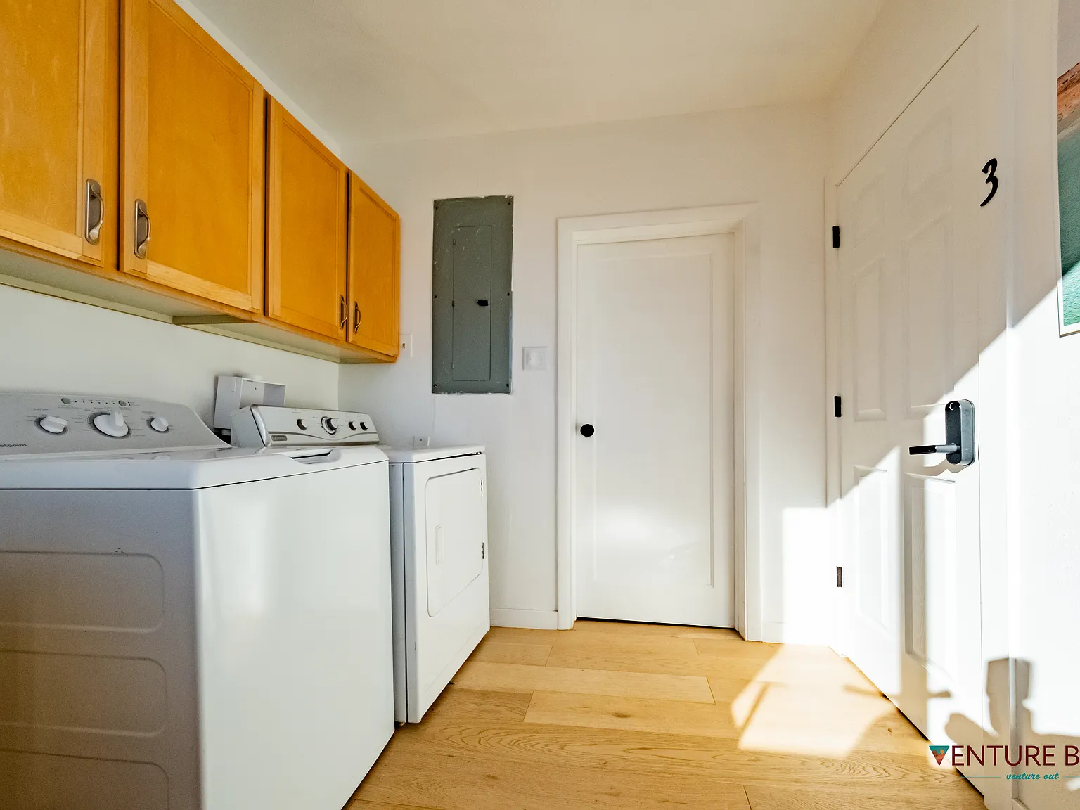 2 bed, $1,400 — Photo 2