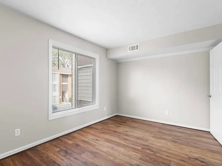 30 Pacific Dr #1 — Photo 9
