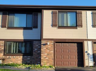 2181 Mallard Ln, Hanover Park, IL 60133