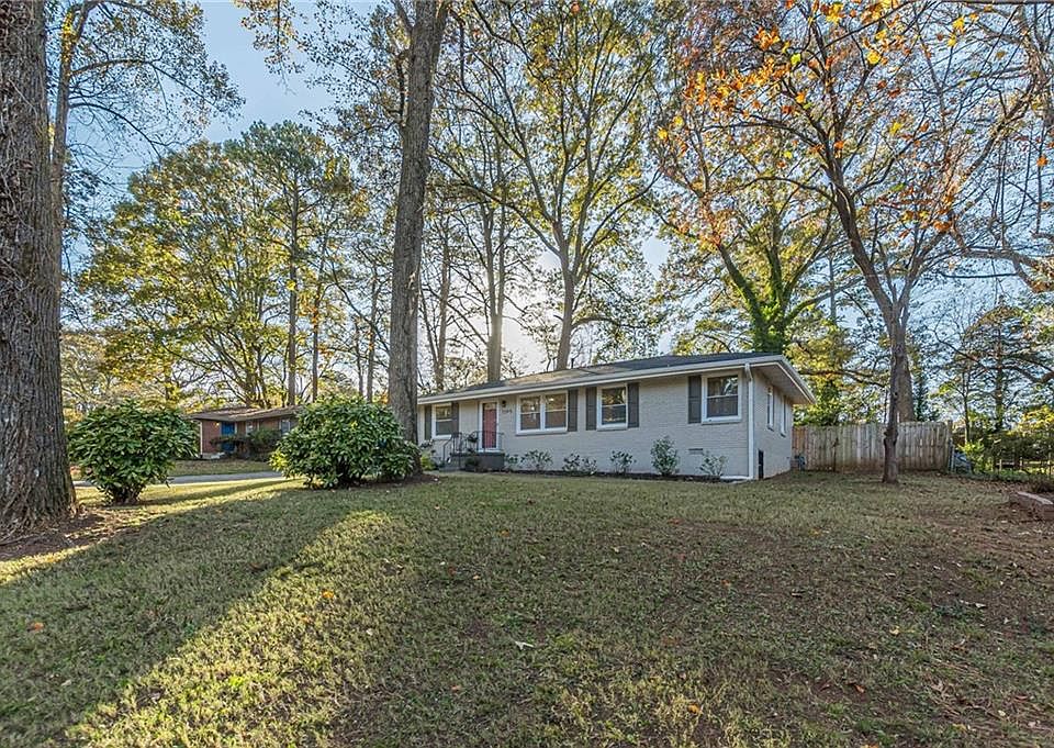 1st image of 1395 Dennis Dr