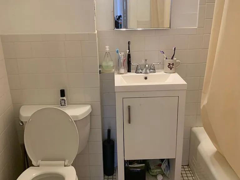 7 Fuller St #1A — Photo 8