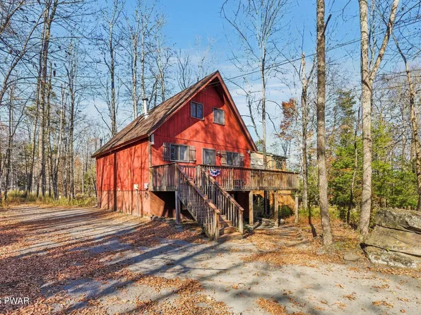 8 Garden Dr, Lake Ariel, PA 18436