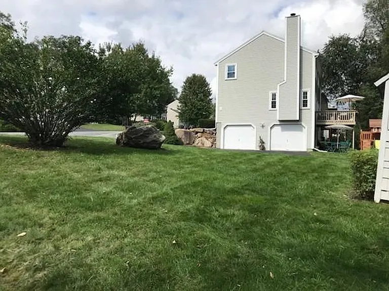 22 Rock St — Photo 24