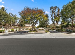 3652 Camino Bajada, Escondido, CA 92025