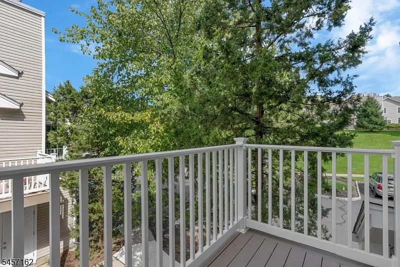 1 bed, 1.0 bath, $2,800 — Photo 4
