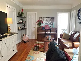 Rented by NYLA Realty