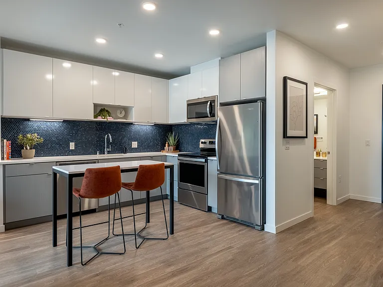 Jackson Apartments — Photo 9
