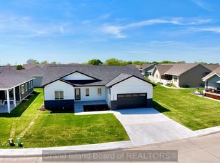 1328 Diamond Dr, Grand Island, NE 68803