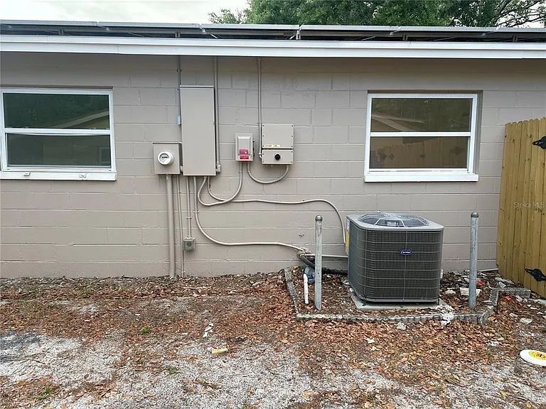 4421 Gandy Cir — Photo 45