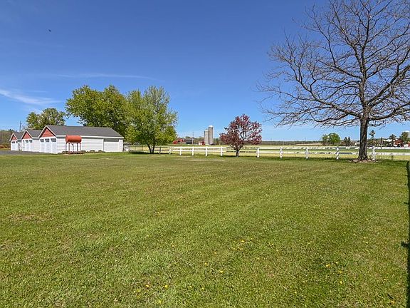 4th image of N688 Bellin Rd