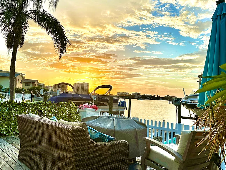 252 Dolphin Point #C — Photo 10