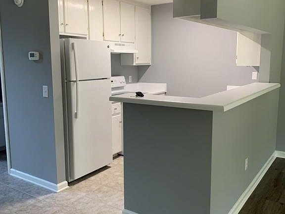4th image of 127 Woodberry Dr