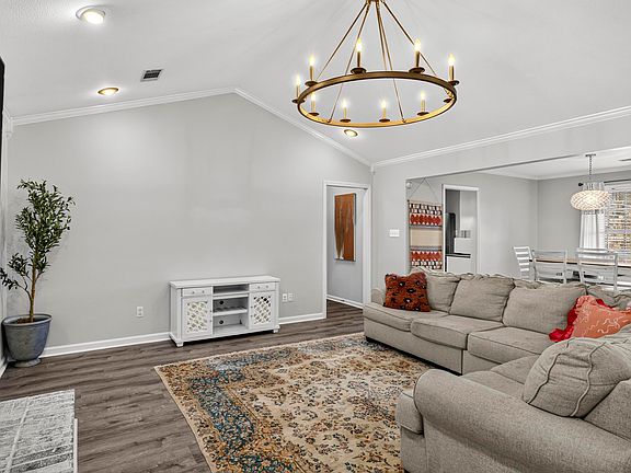 2nd image of 10757 Stoneridge Dr