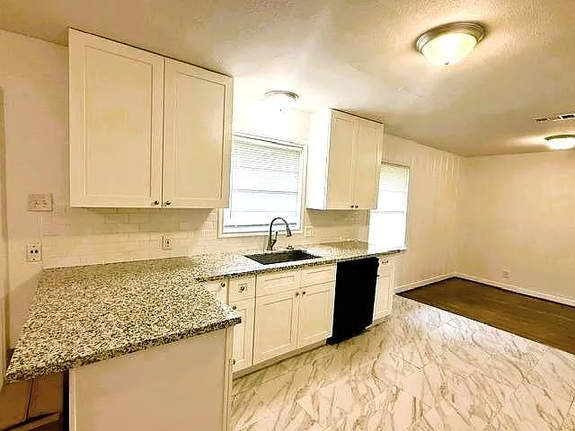 7406 Janak Dr — Photo 10