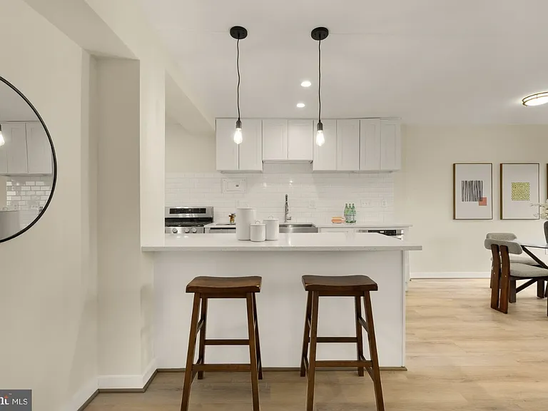 4201 Cathedral Ave NW #1009 — Photo 17
