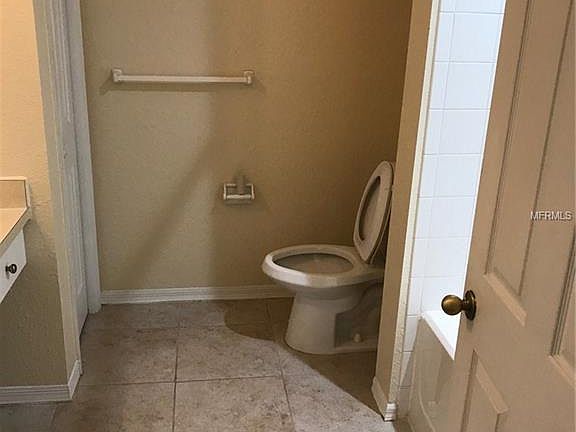 5th image of 18001 Richmond Place Dr APT 1222