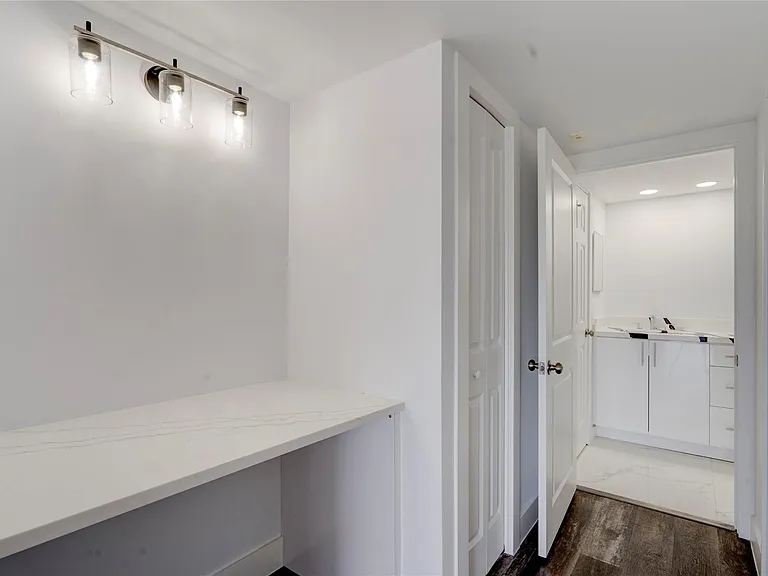 3050 N Palm Aire Dr #505 — Photo 34