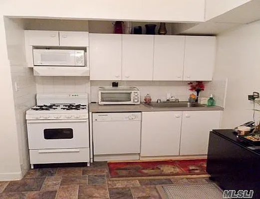 Sold by Merit Group & Associates | media 7