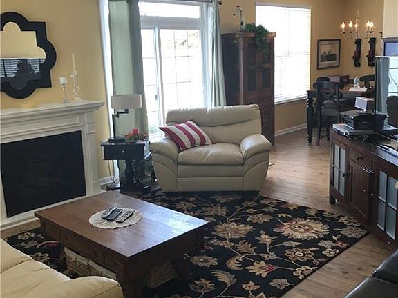 2nd image of 1104 Grace Hill Dr