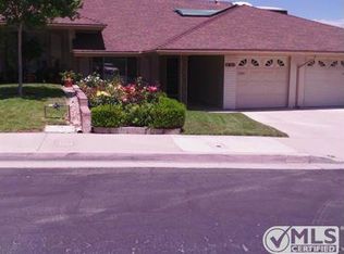 19303 Oak Crossing Rd, Newhall, CA 91321