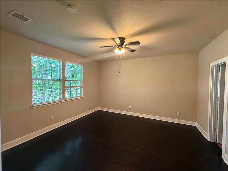 11736 Chanteloup Dr — Photo 10