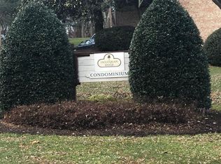 12753 Dara Dr APT 202, Woodbridge, VA 22192