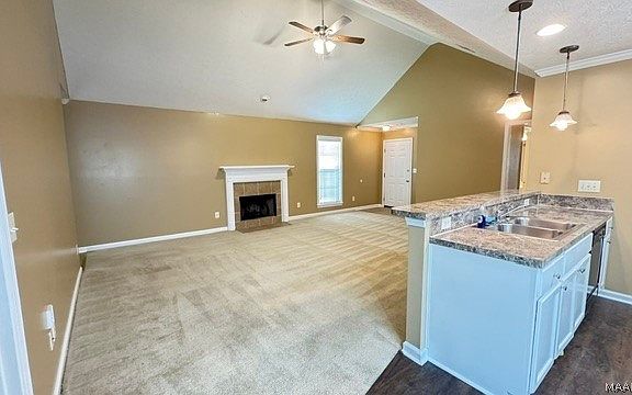 3rd image of 1333 Centerfield Ct