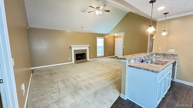 1333 Centerfield Ct — Photo 3