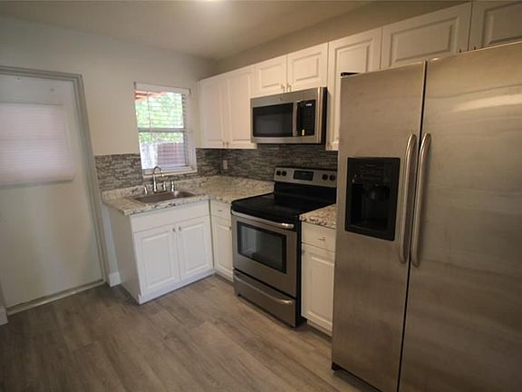 5th image of 1730 NE 23rd Ave