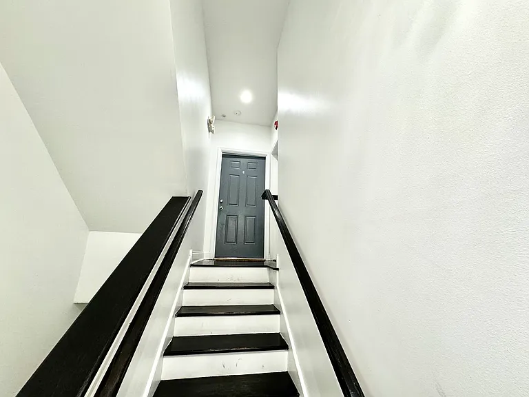 1215 Noble St #3 — Photo 27
