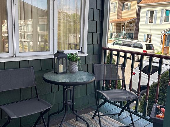 5th image of 105 1st Ave