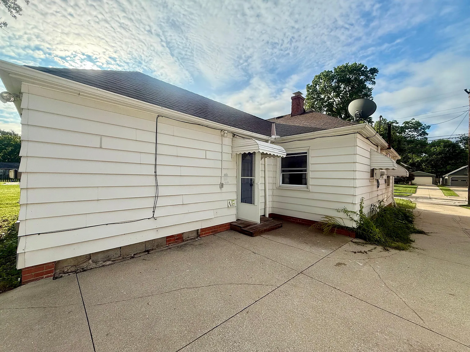 3 bed, 1218 sqft, $2,300 — Photo 4