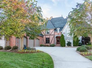 2463 Mountain Park Dr, Charlotte, NC 28214