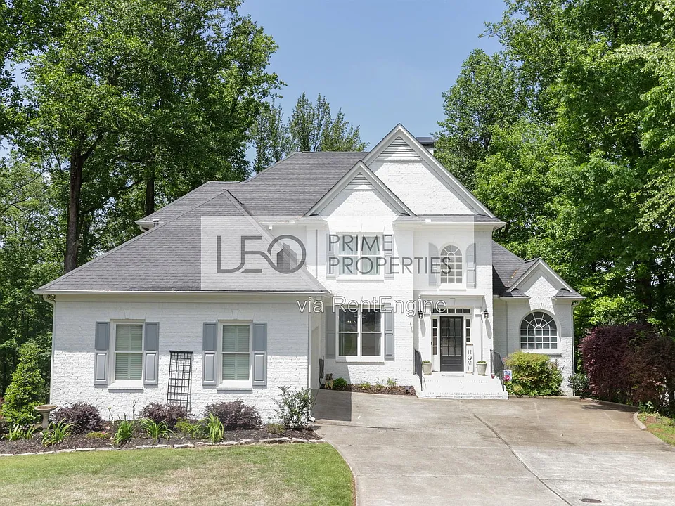 215 Glenbrook Ln