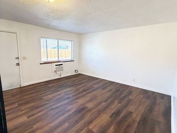 4th image of 2452 S 9th St #A